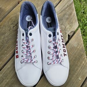 Tommy Hilfiger 👞